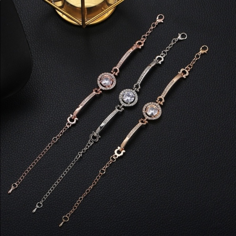 Bracelet 💕 {4X Host Pick} - Picture 3 of 4